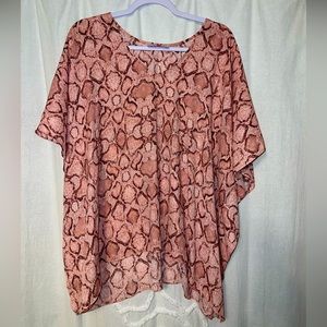 Buddy Love pink Snakeskin Top.  Tunic style, very roomy!